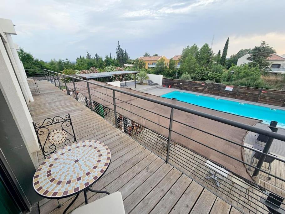 شقة 104 Douce Provence Au Calme Face A La Piscine Éguilles المظهر الخارجي الصورة